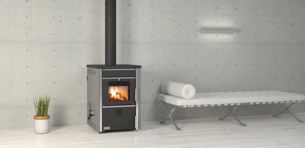Vattenmantlad kamin Hammam är en liten,snygg och effektiv vattenmantlad kamin för central uppvärmning, varmvattenförsörjning (i