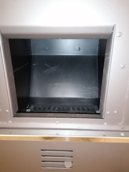 Vattenmantlad kamin Roaster är en prisvärd och effektiv vattenmantlad kamin för central uppvärmning, varmvattenförsörjning